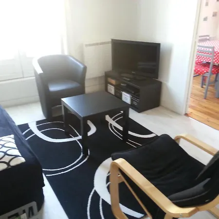 La Mouette Rieuse Apartment *